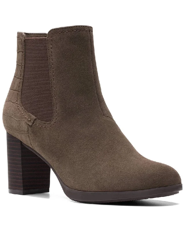 Clarks Bayla Rose Suede Boot