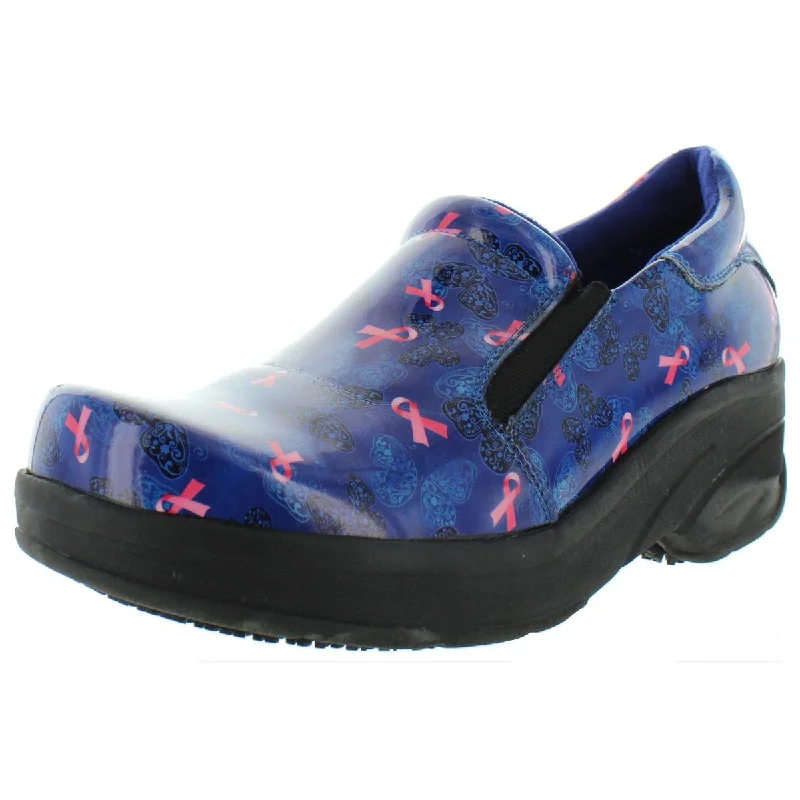 Easy Works by Easy Street Womens Appreciate Patent Leather Slip On Clogs