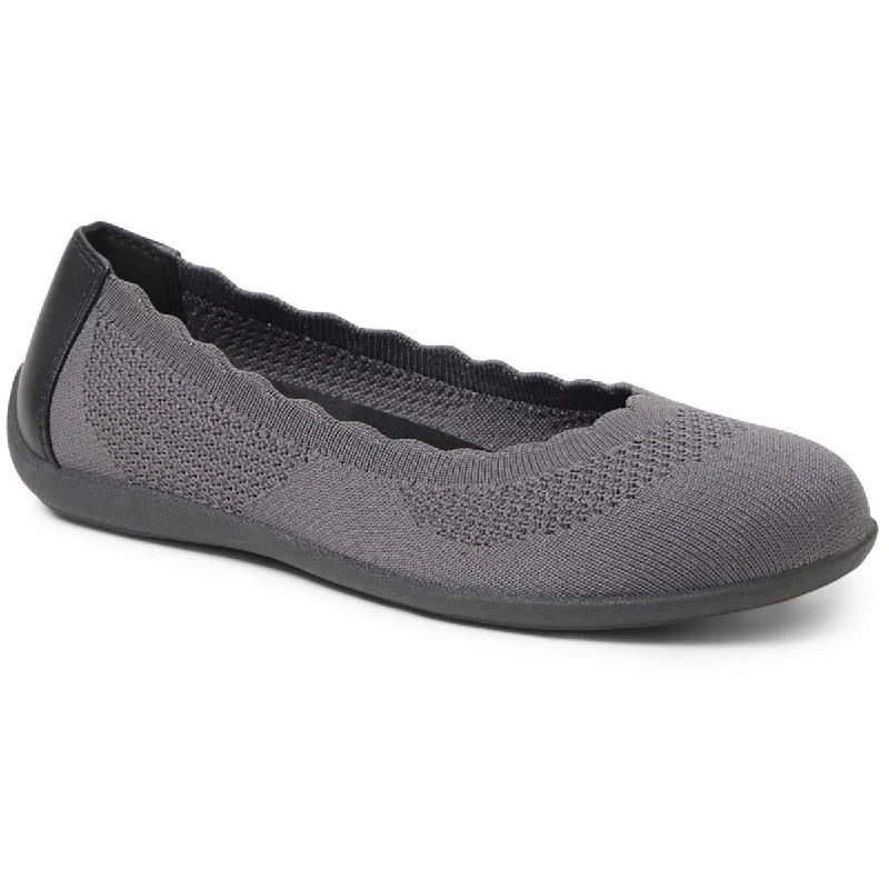 Dearfoams Womens Canvas Scalloped Ballet Flats