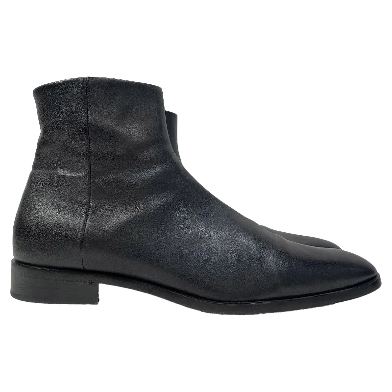 Saint Laurent Montaigne Zipped Ankle Boots in Black Leather