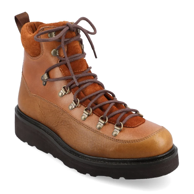 The Alpine Boot in Honey