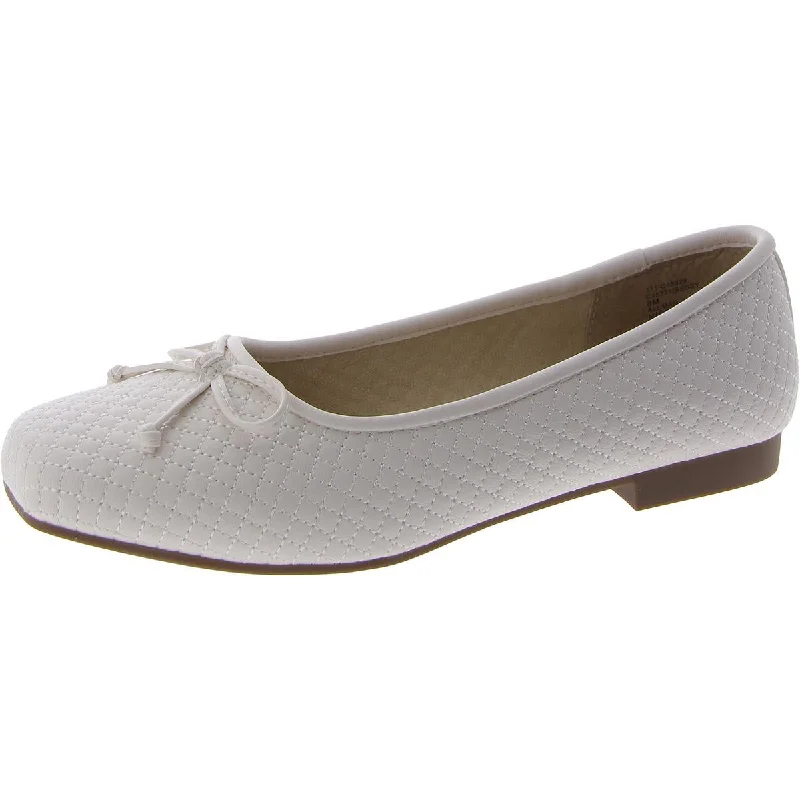 Cliffs by White Mountain Womens Bessy Faux Leather Bow Ballet Flats